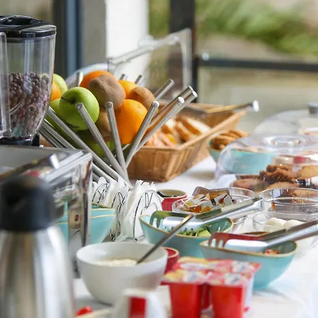 Vala Boutique فندق فلورا