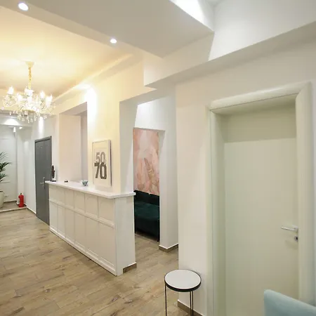 Vala Boutique فندق فلورا